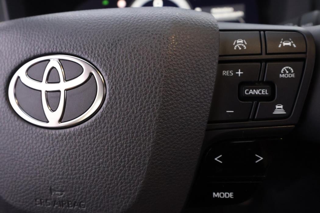 TOYOTA C-HR 2025