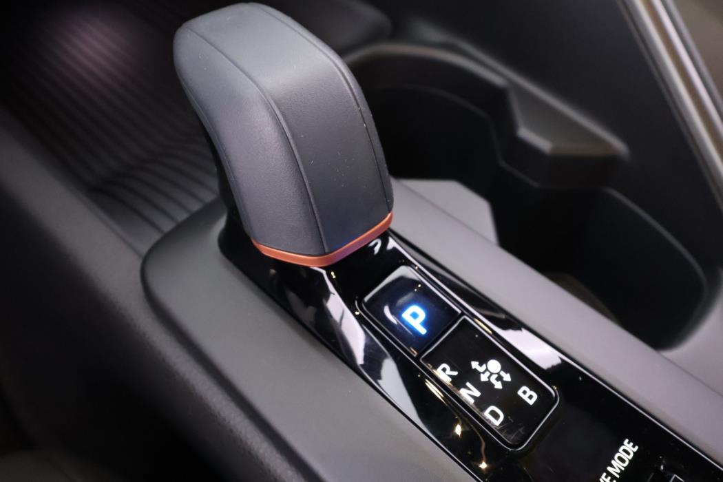 TOYOTA C-HR 2025