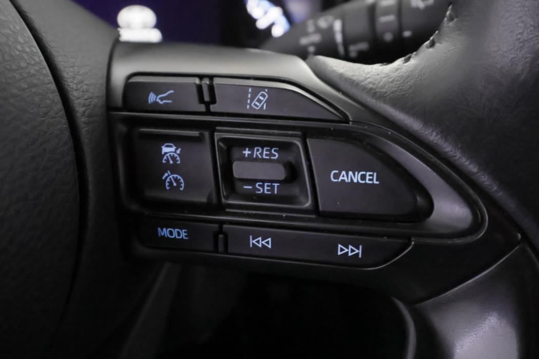 TOYOTA Yaris Cross 2023