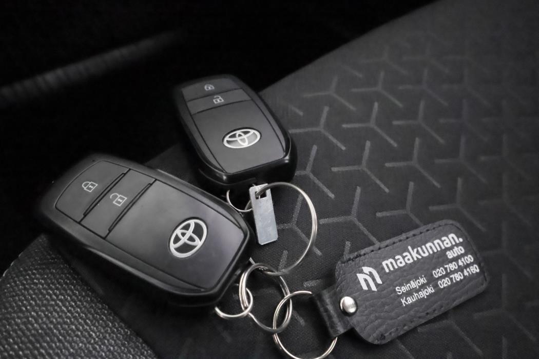 TOYOTA Yaris Cross 2023