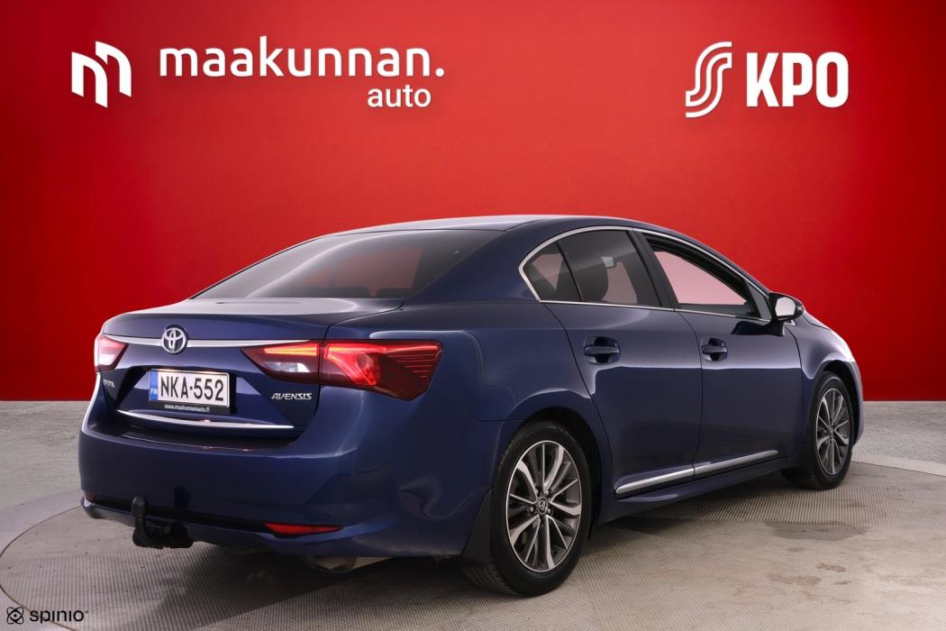 TOYOTA Avensis 2016