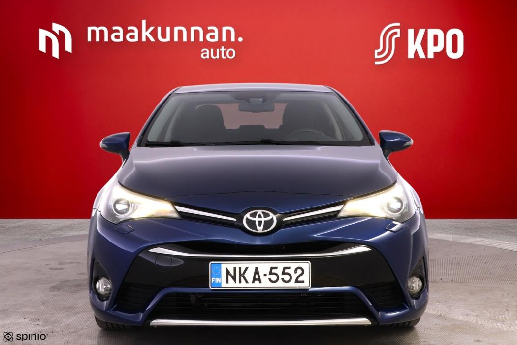 TOYOTA Avensis 2016
