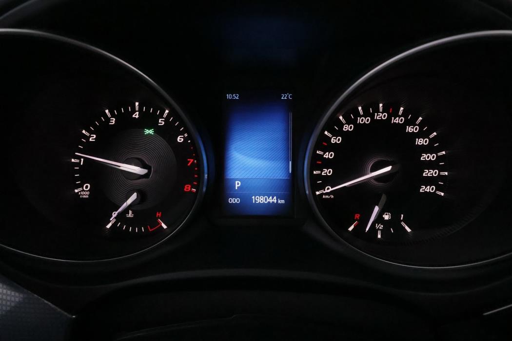 TOYOTA Avensis 2018