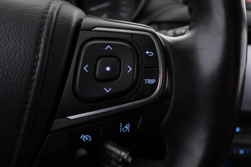 TOYOTA Avensis 2018