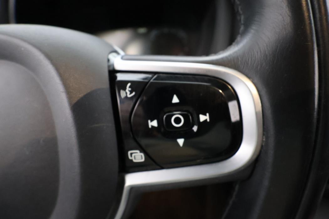 VOLVO XC60 2018