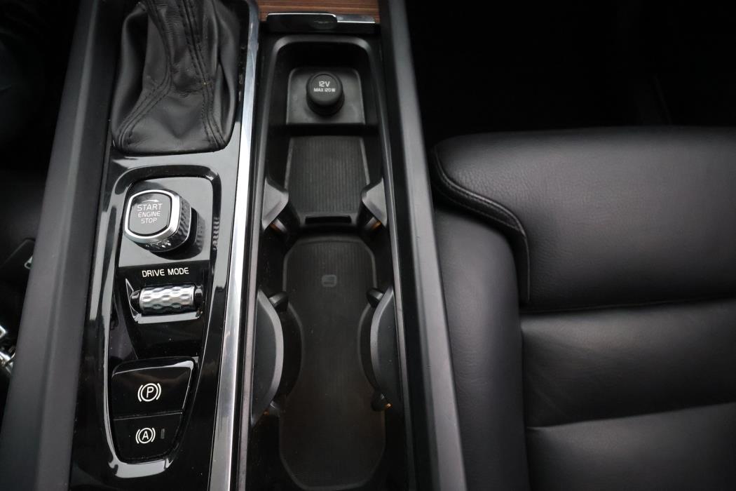 VOLVO XC60 2018