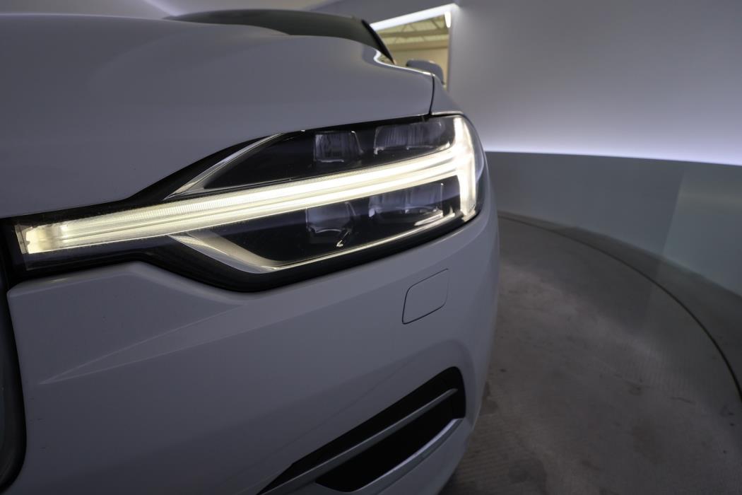 VOLVO XC60 2018