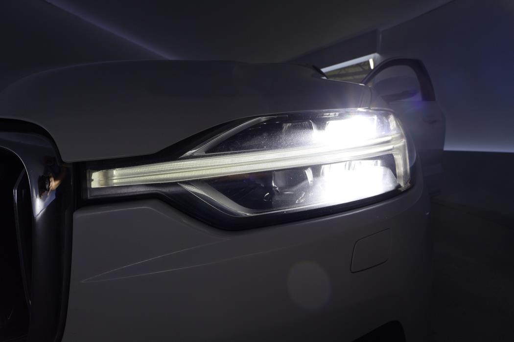 VOLVO XC60 2018