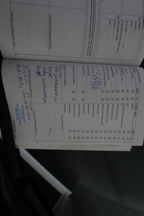 VOLKSWAGEN Polo 2012