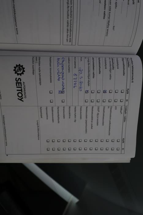 VOLKSWAGEN Polo 2012