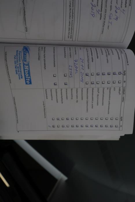 VOLKSWAGEN Polo 2012