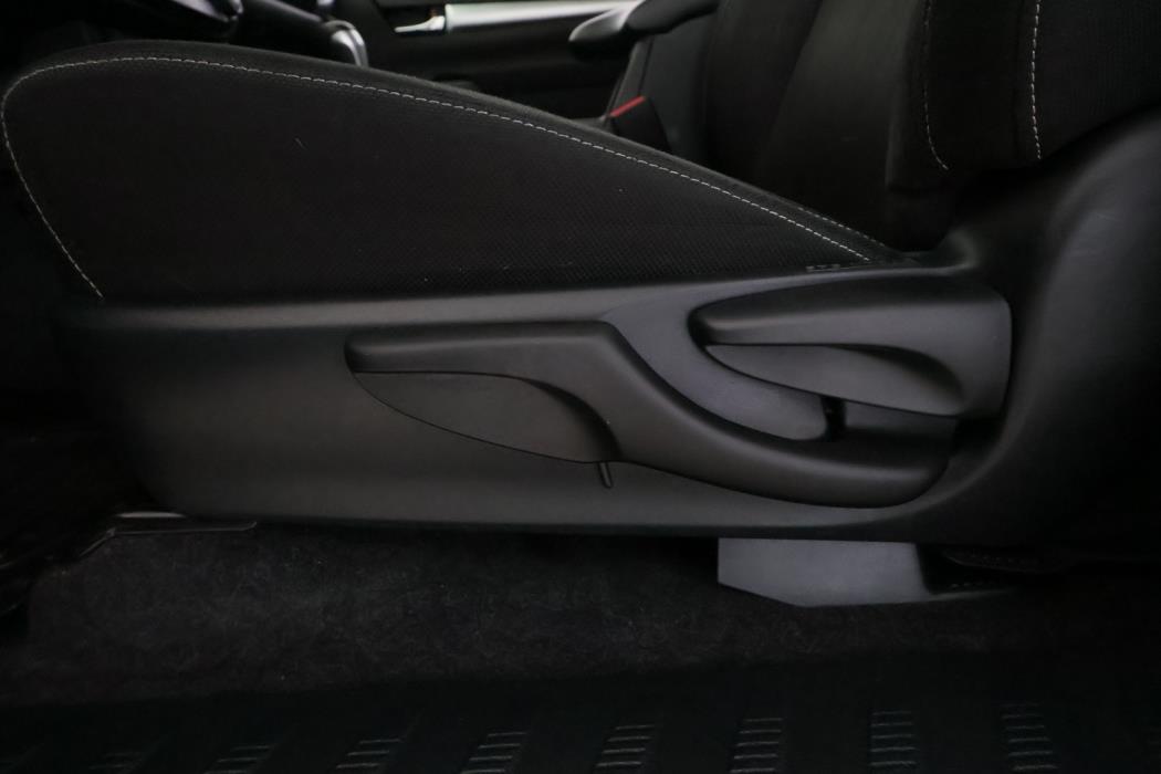 TOYOTA Hilux 2024