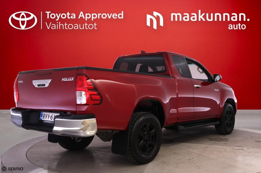 TOYOTA Hilux 2024