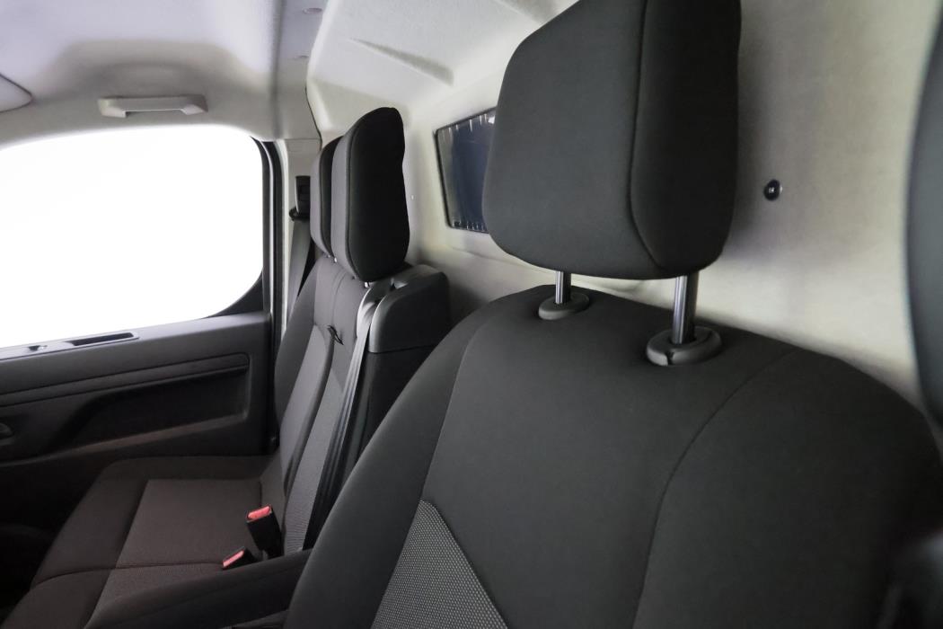 TOYOTA Proace 2025