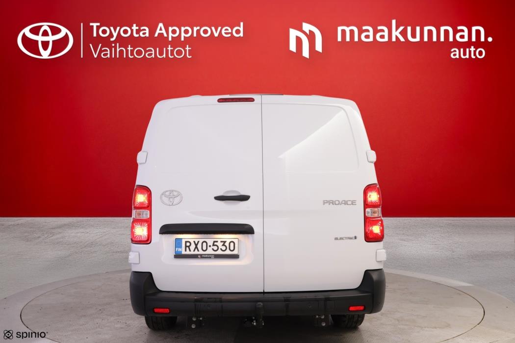 TOYOTA Proace 2025