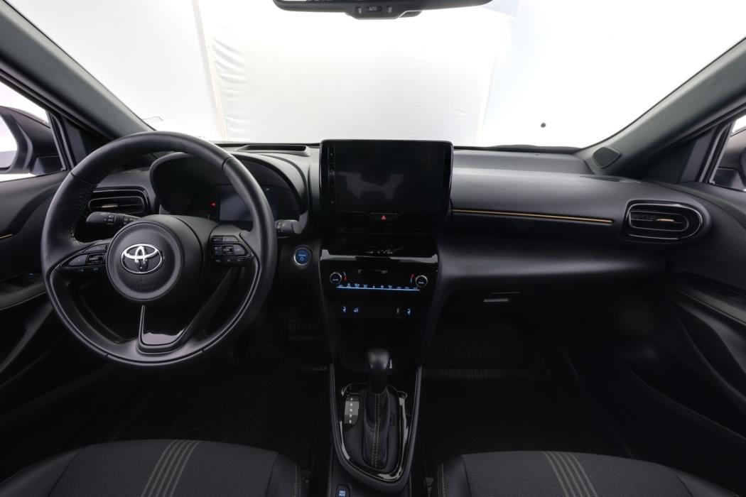 TOYOTA Yaris Cross 2022