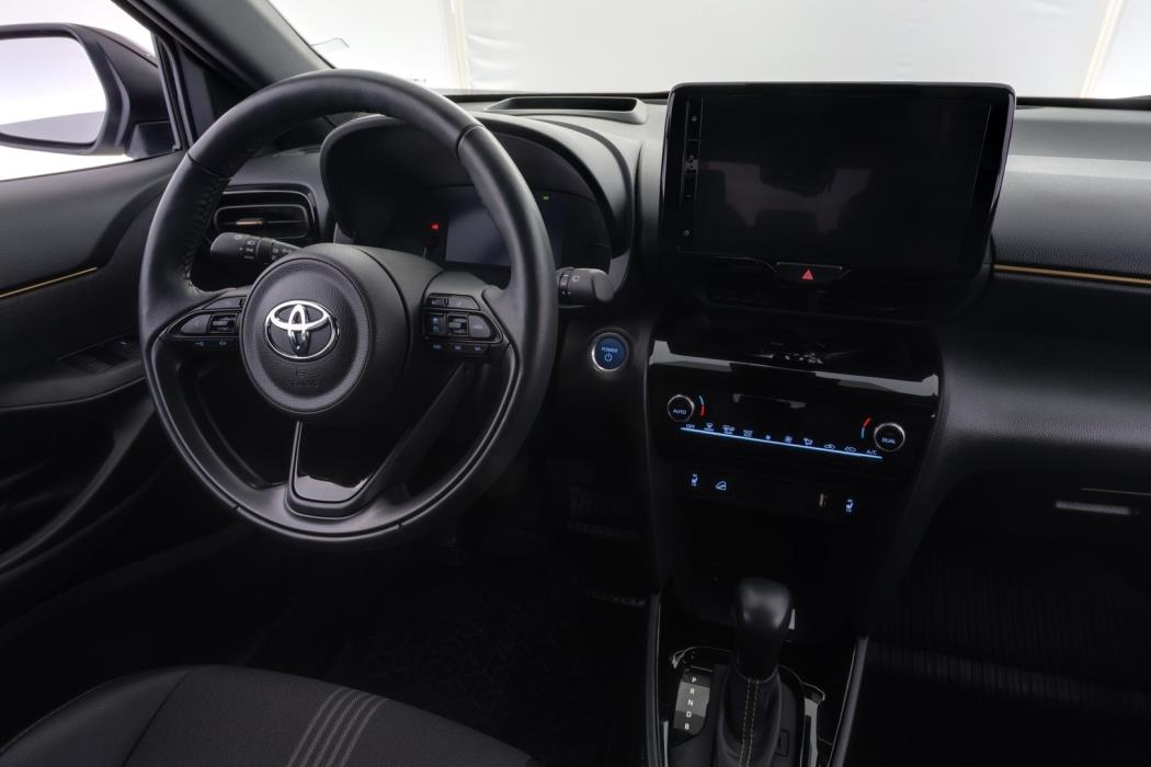 TOYOTA Yaris Cross 2022