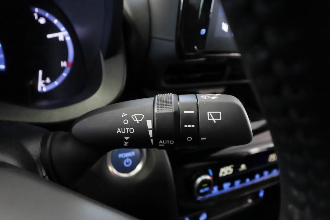 TOYOTA Yaris Cross 2022