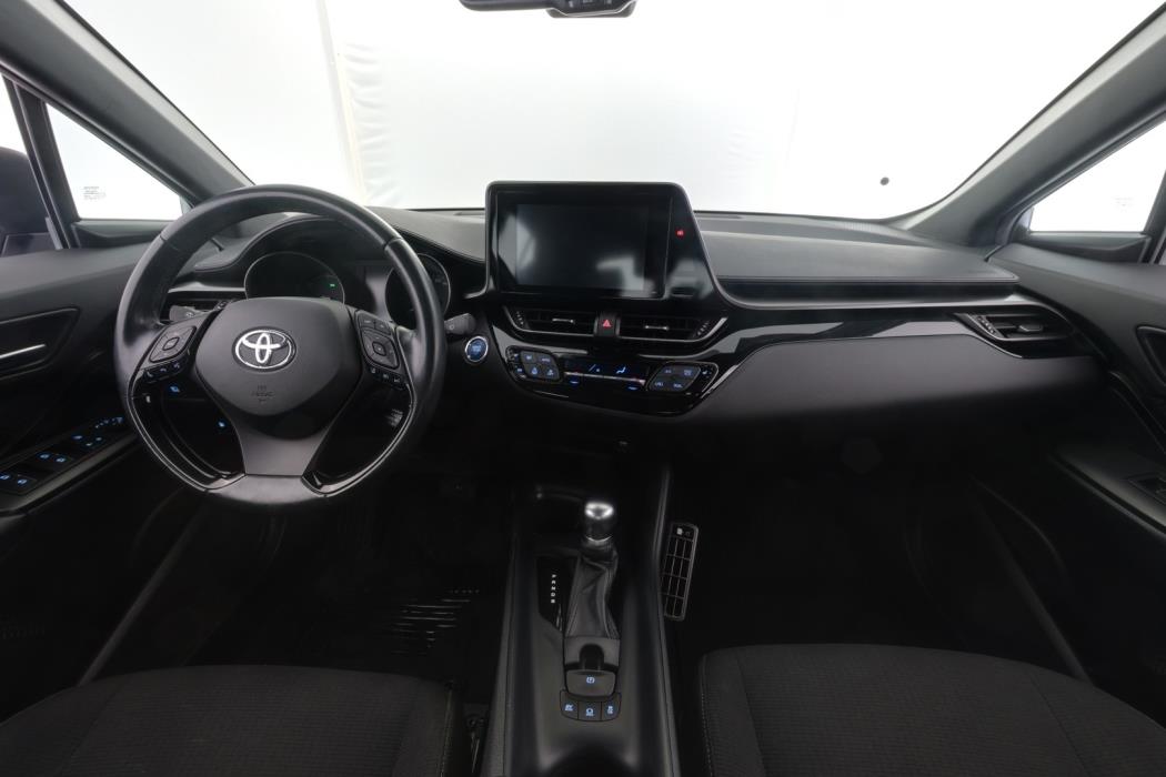 TOYOTA C-HR 2017