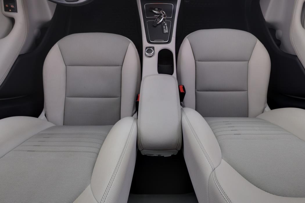 MERCEDES-BENZ B 2015