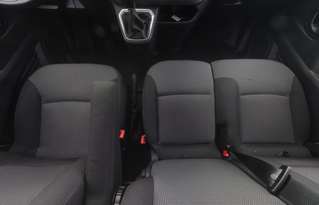 NISSAN Primastar 2023
