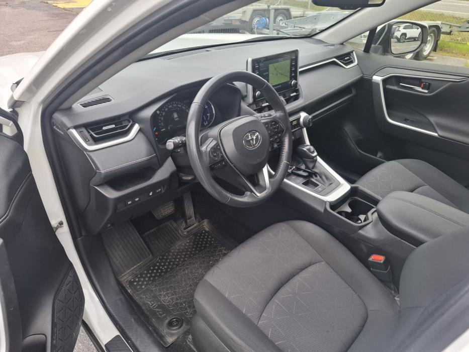 TOYOTA RAV4 2021