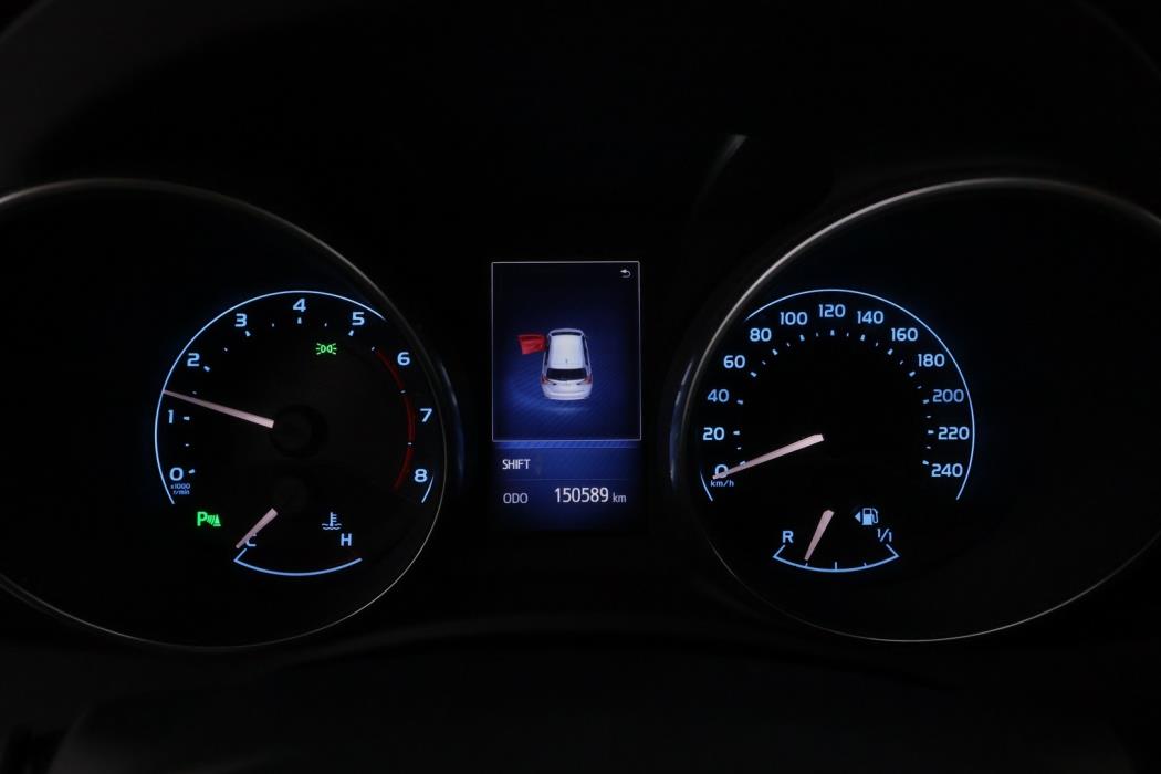 TOYOTA Auris 2015