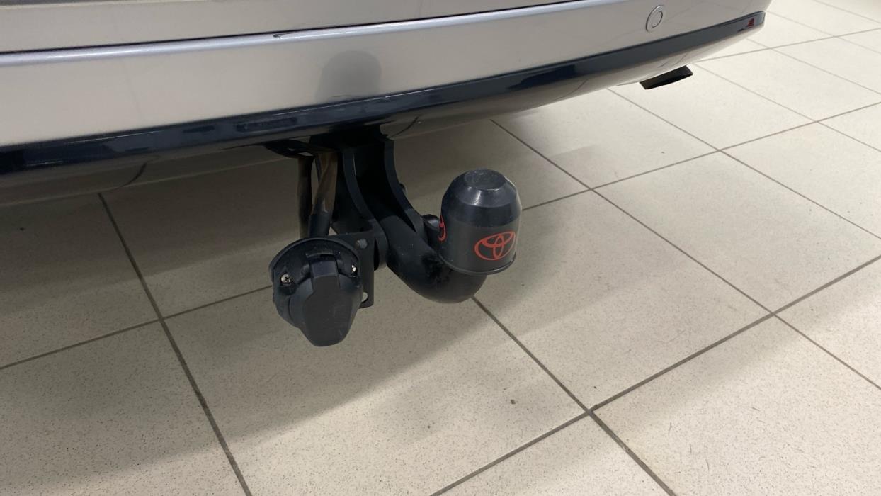 TOYOTA RAV4 2018