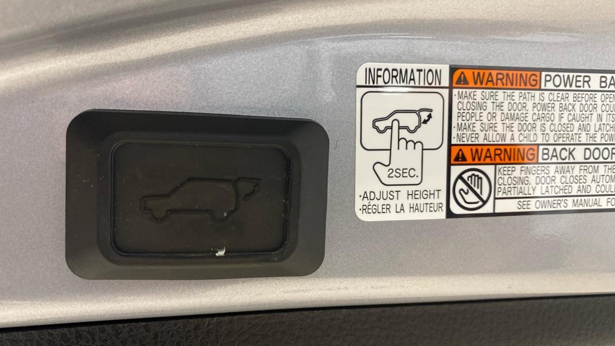 TOYOTA RAV4 2018