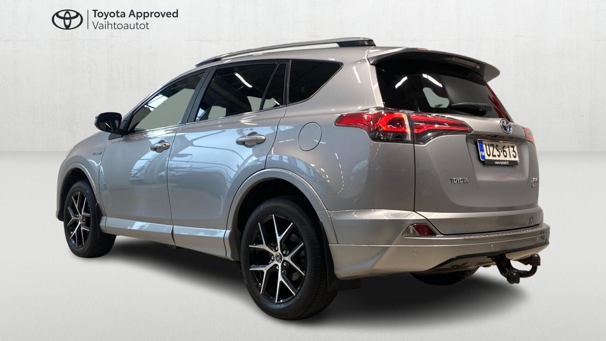 TOYOTA RAV4 2018