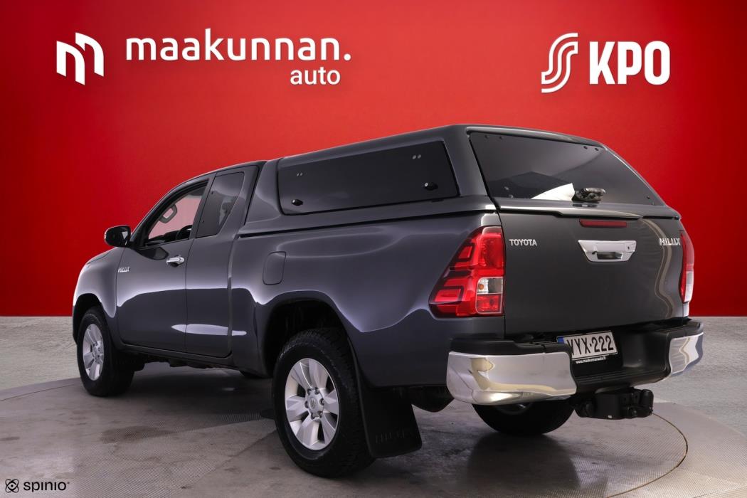 TOYOTA Hilux 2017