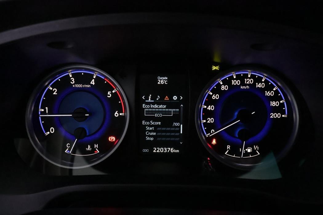 TOYOTA Hilux 2017