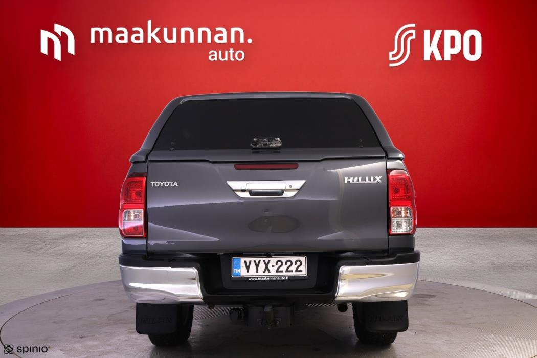 TOYOTA Hilux 2017