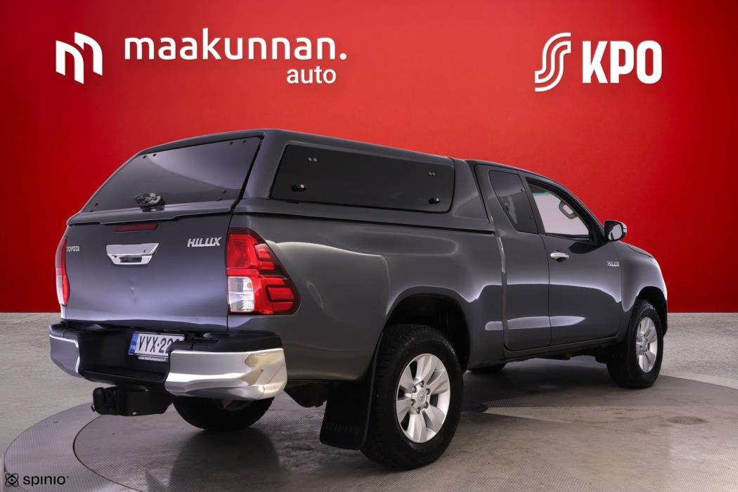 TOYOTA Hilux 2017