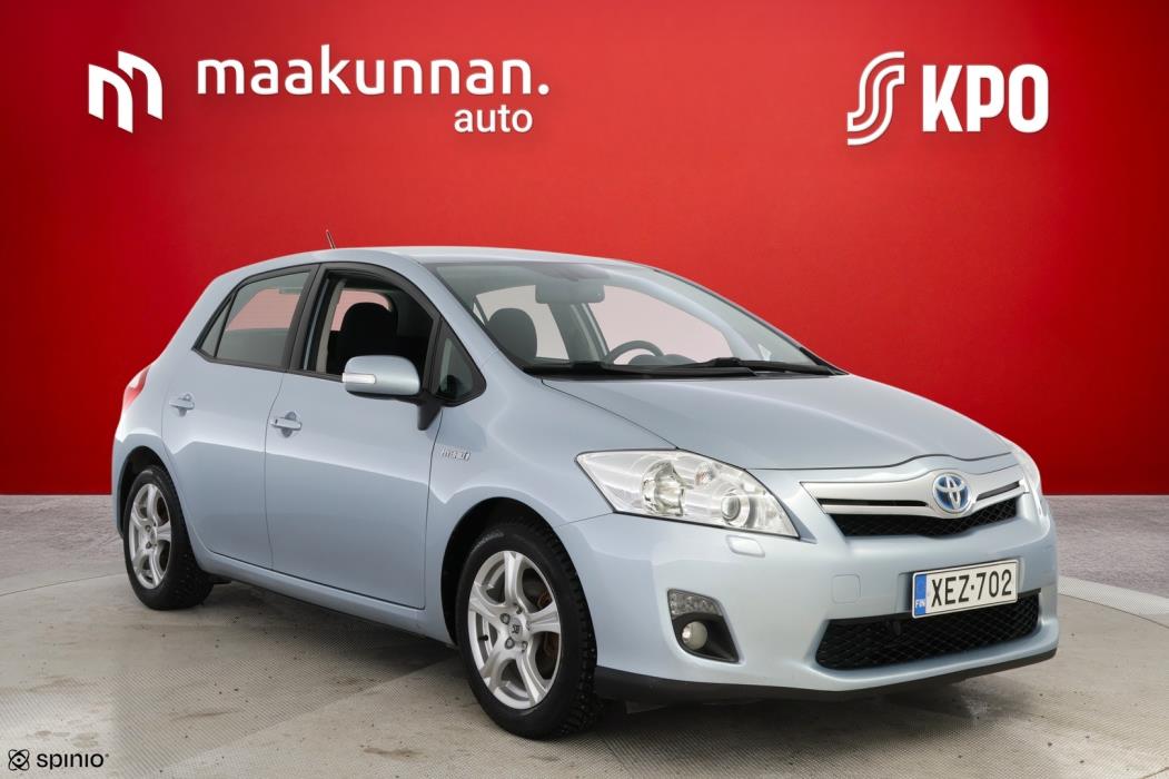 TOYOTA Auris 2011