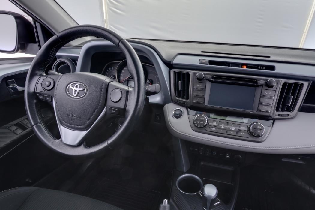 TOYOTA RAV4 2015