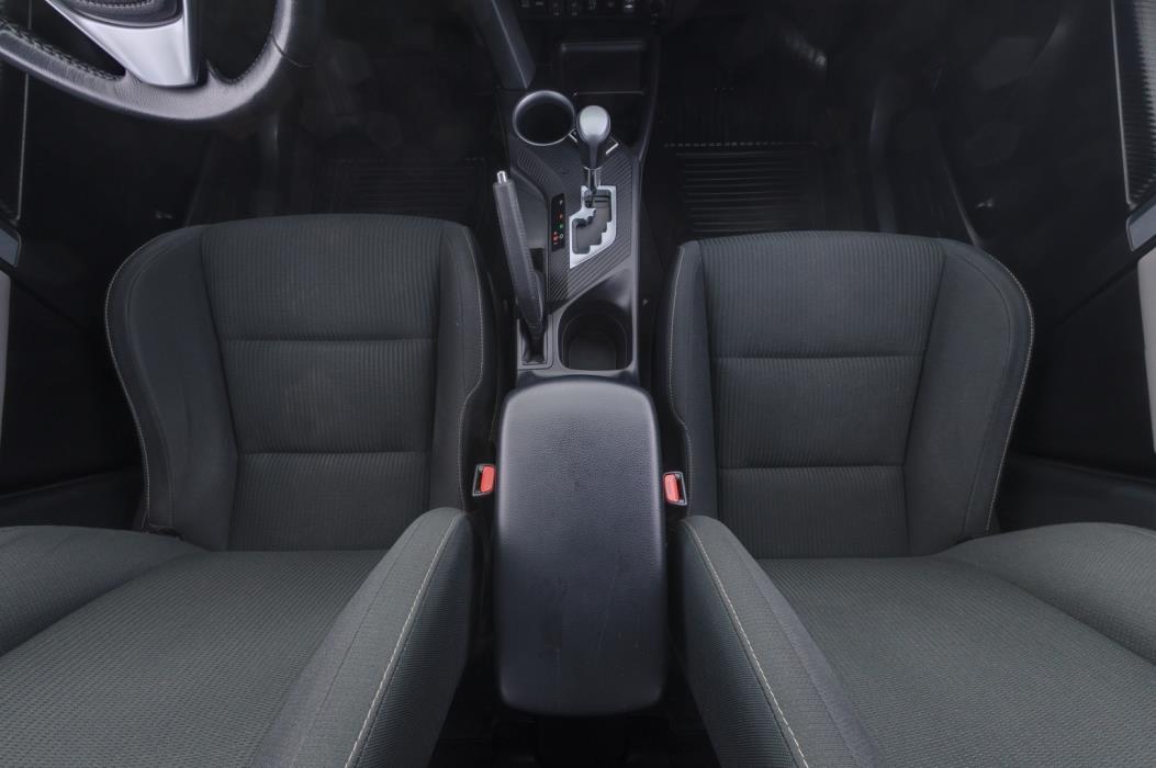 TOYOTA RAV4 2015