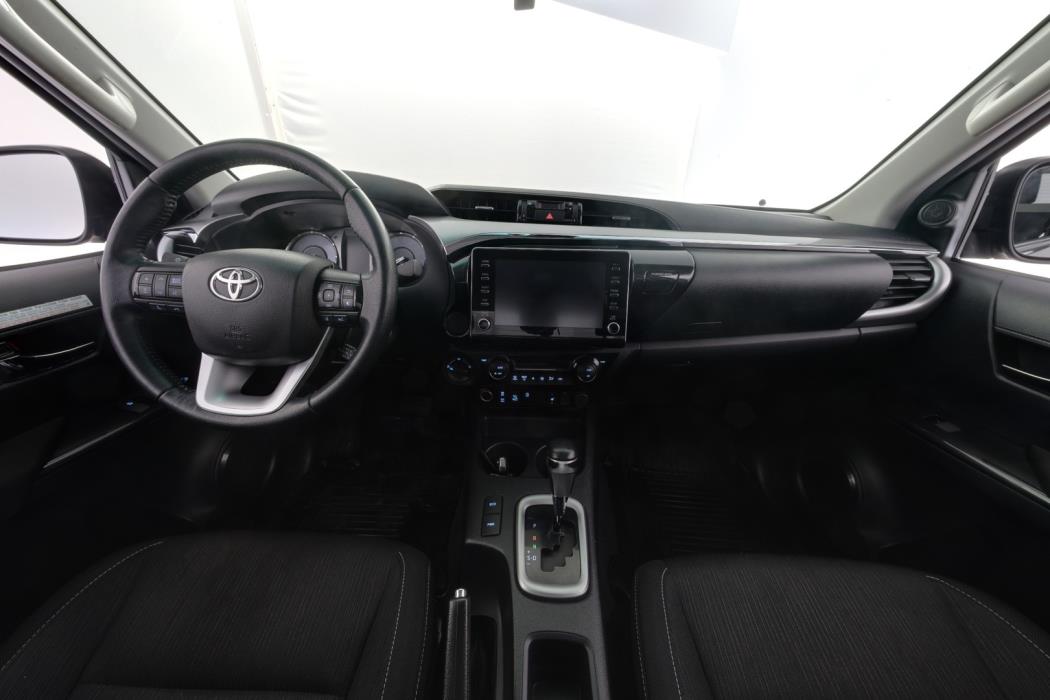 TOYOTA Hilux 2022