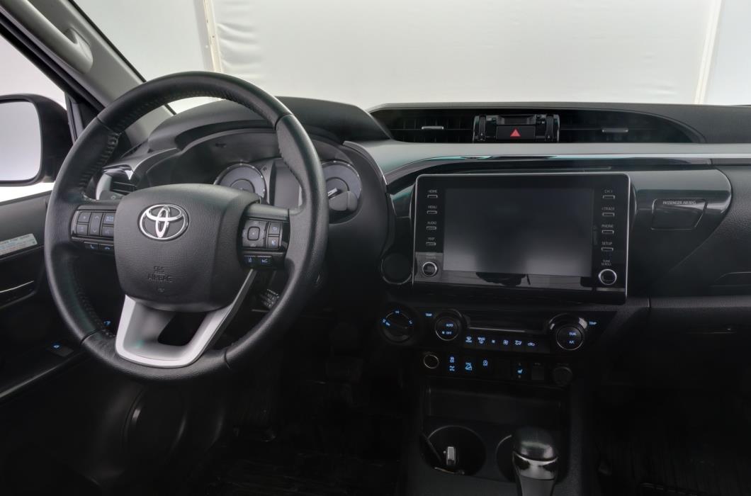 TOYOTA Hilux 2022