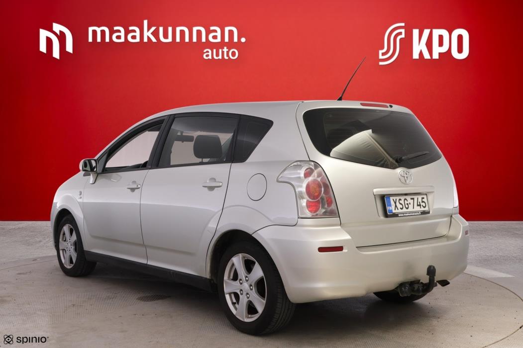 TOYOTA Corolla Verso 2005