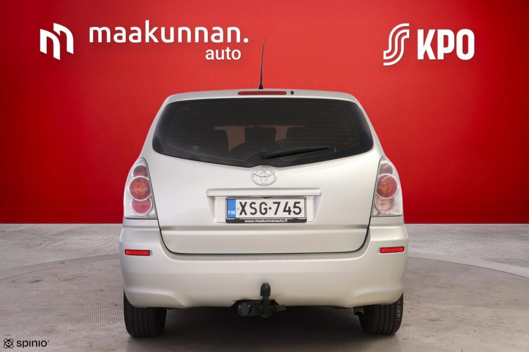 TOYOTA Corolla Verso 2005