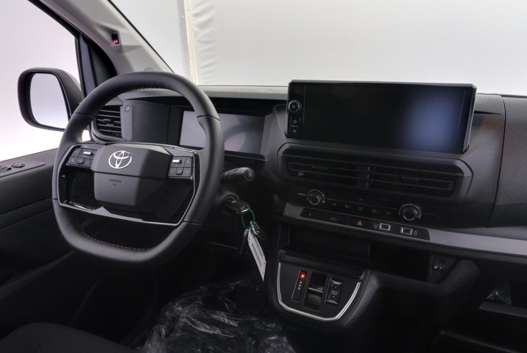 TOYOTA Proace 2026