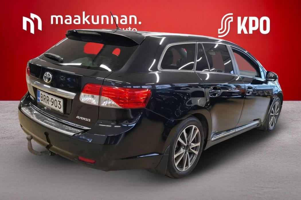 TOYOTA Avensis 2014
