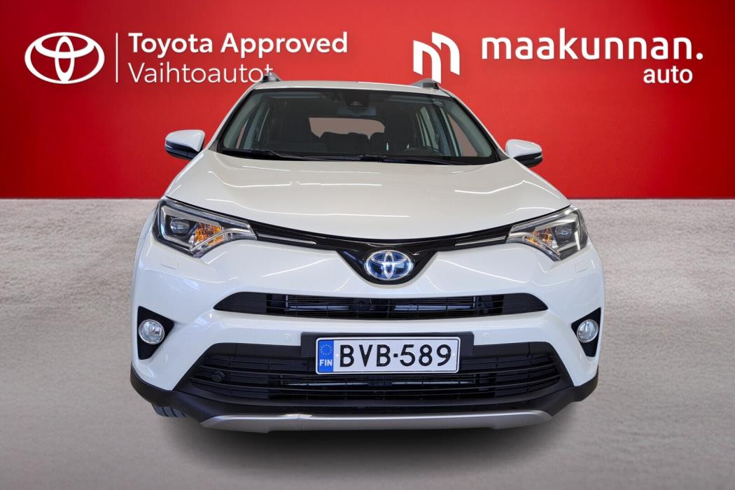 TOYOTA RAV4 2018