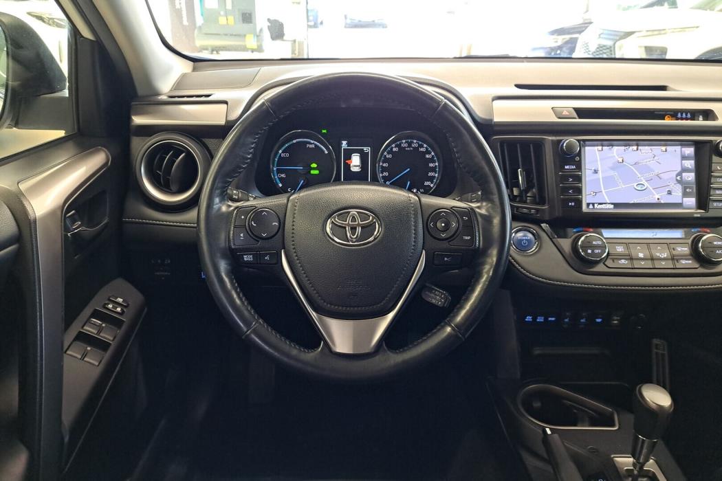 TOYOTA RAV4 2018