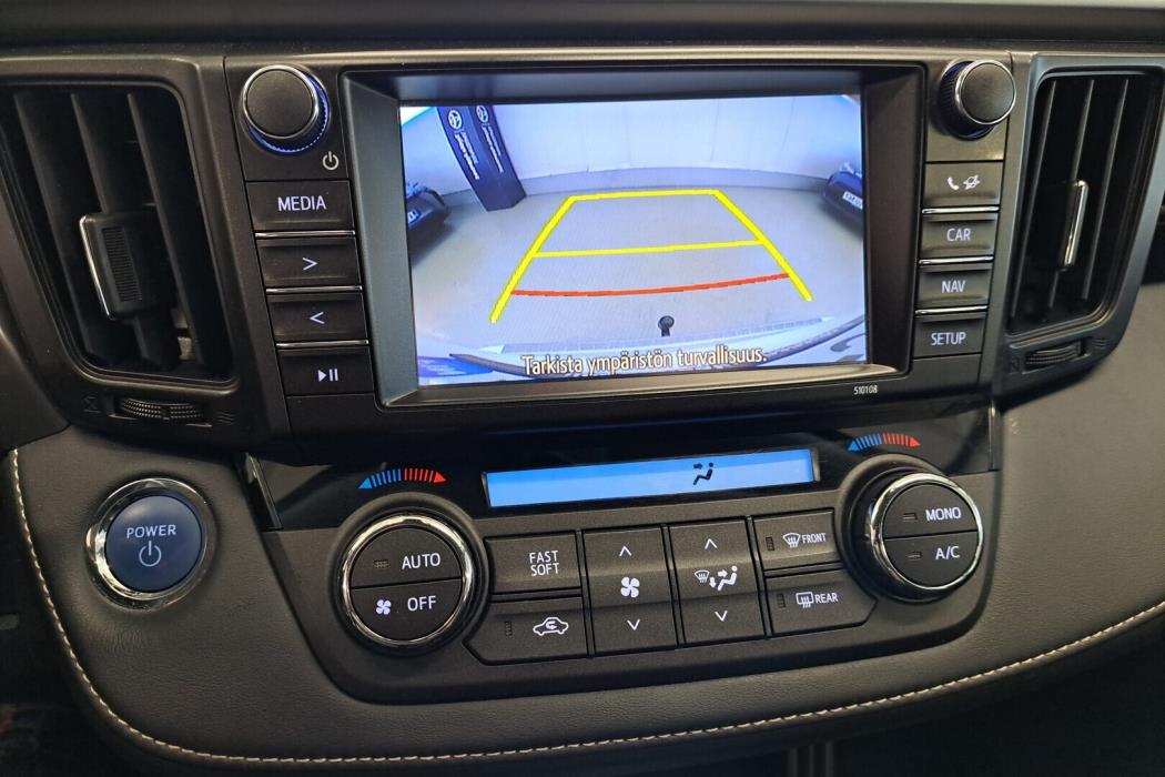TOYOTA RAV4 2018