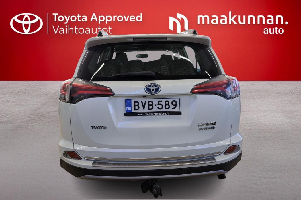 TOYOTA RAV4 2018