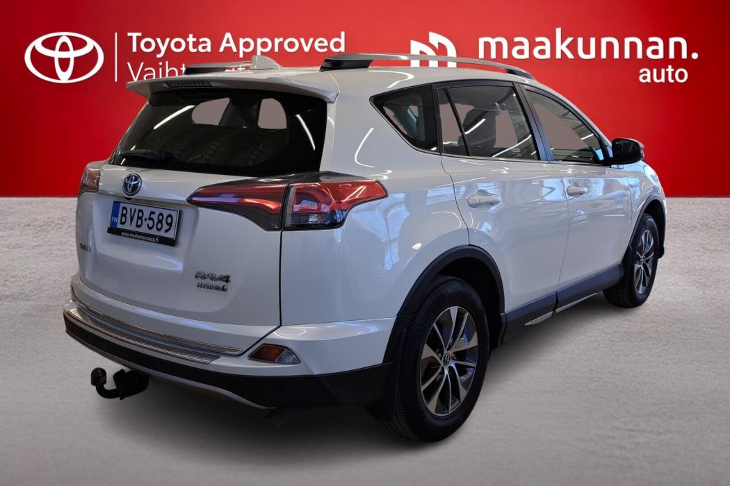 TOYOTA RAV4 2018
