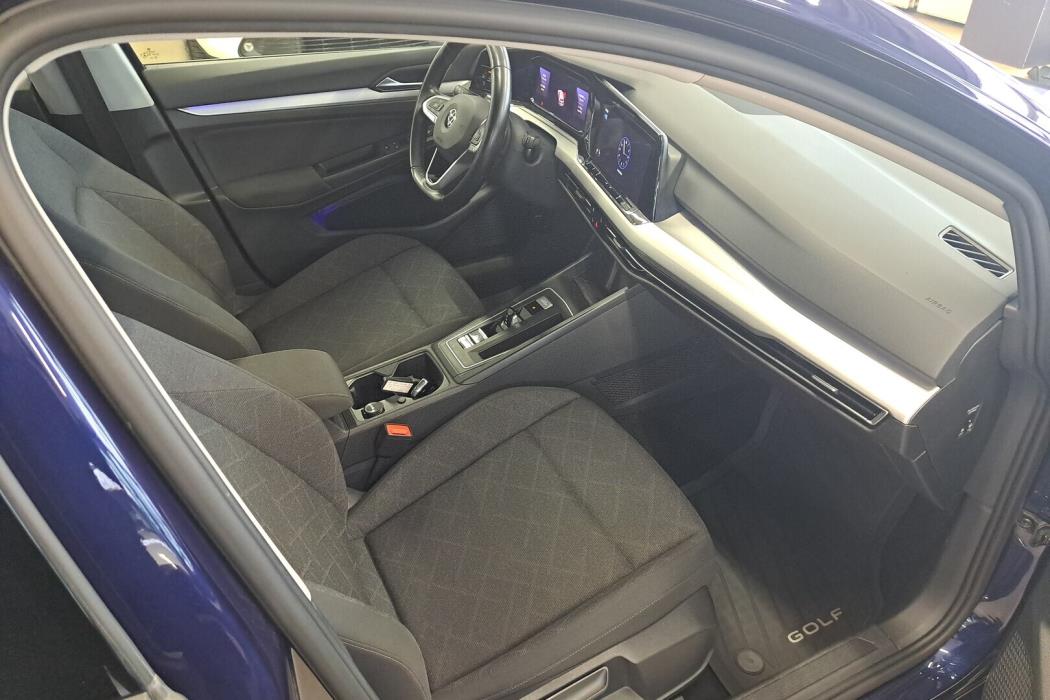 VOLKSWAGEN Golf 2020