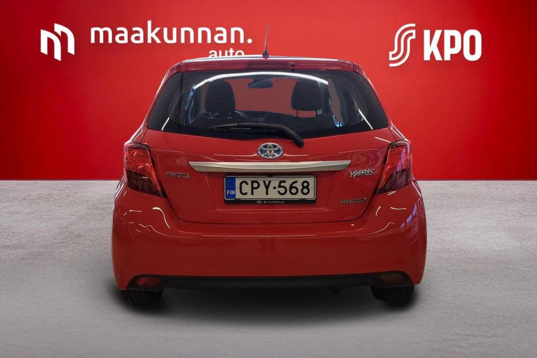 TOYOTA Yaris 2017